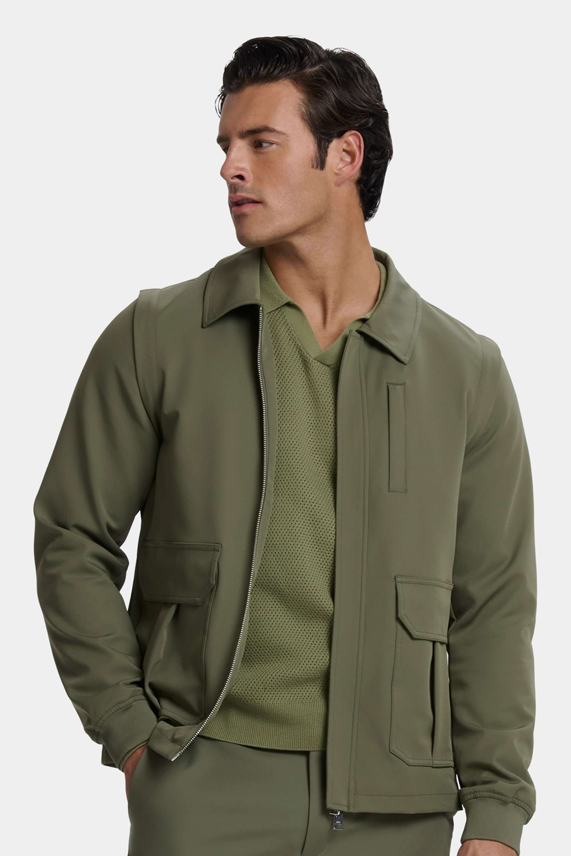 THE 2-IN-1 JACKET