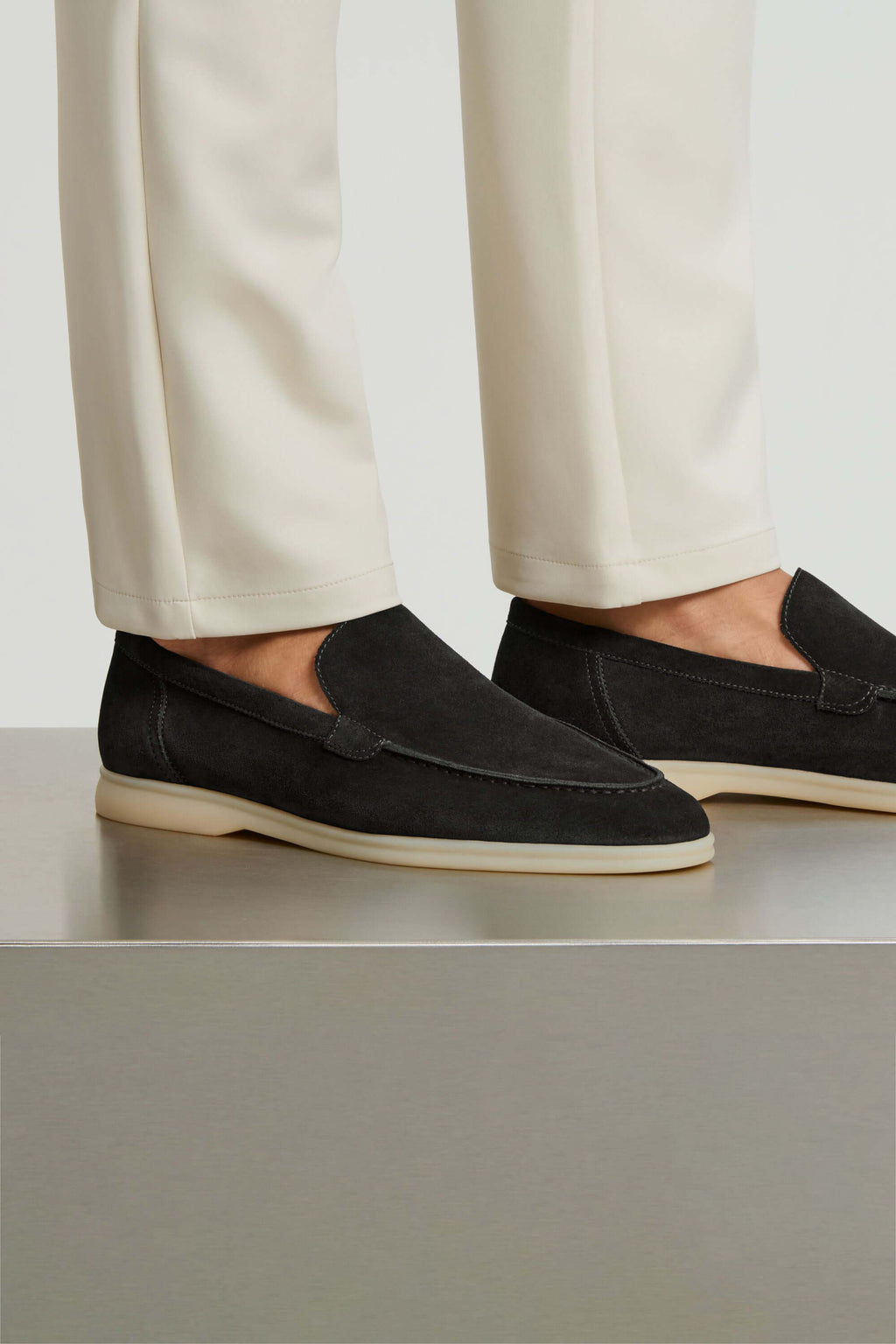 THE CLASSIC SUEDE LOAFER