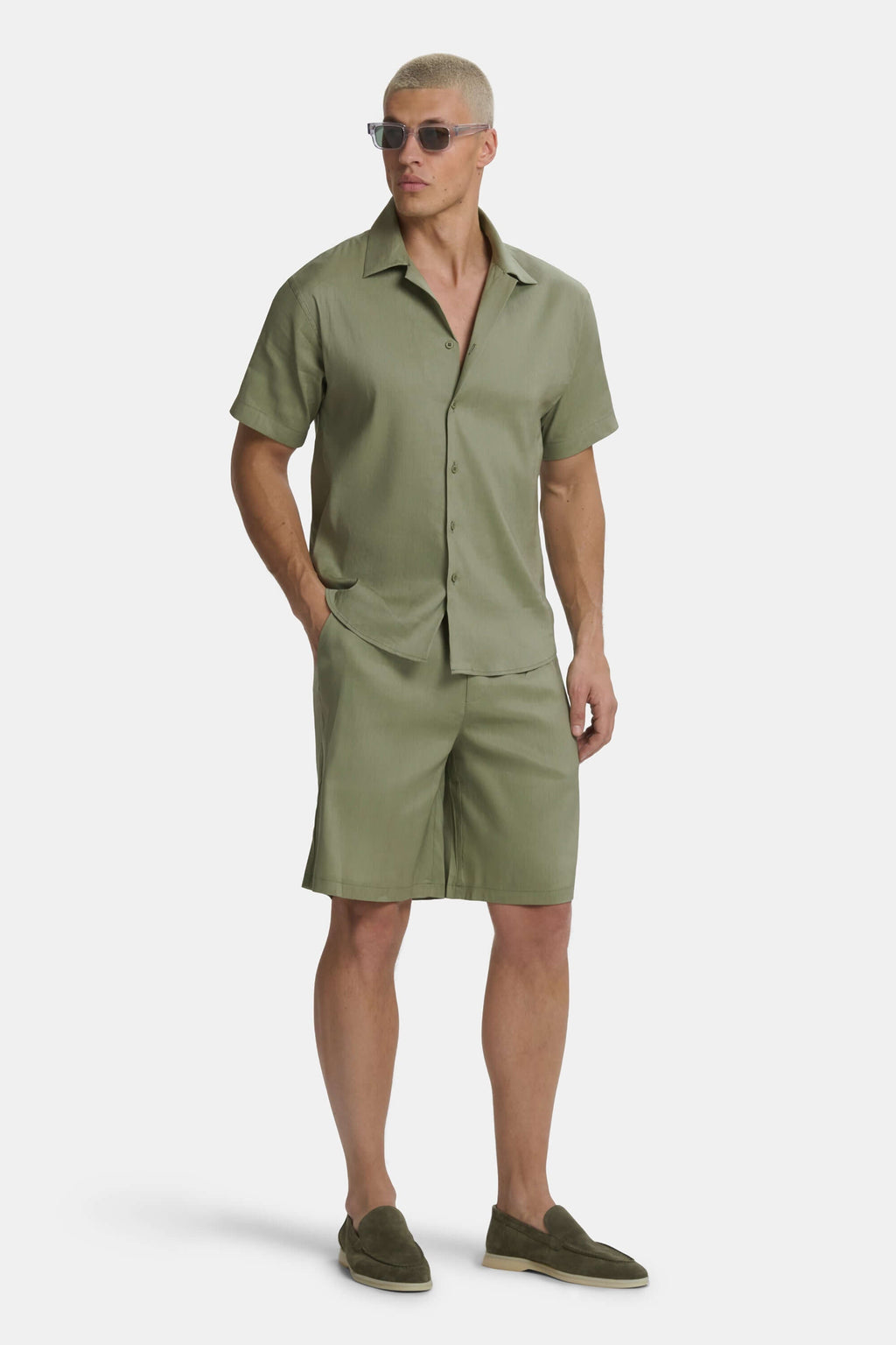 THE LINEN SHORTS