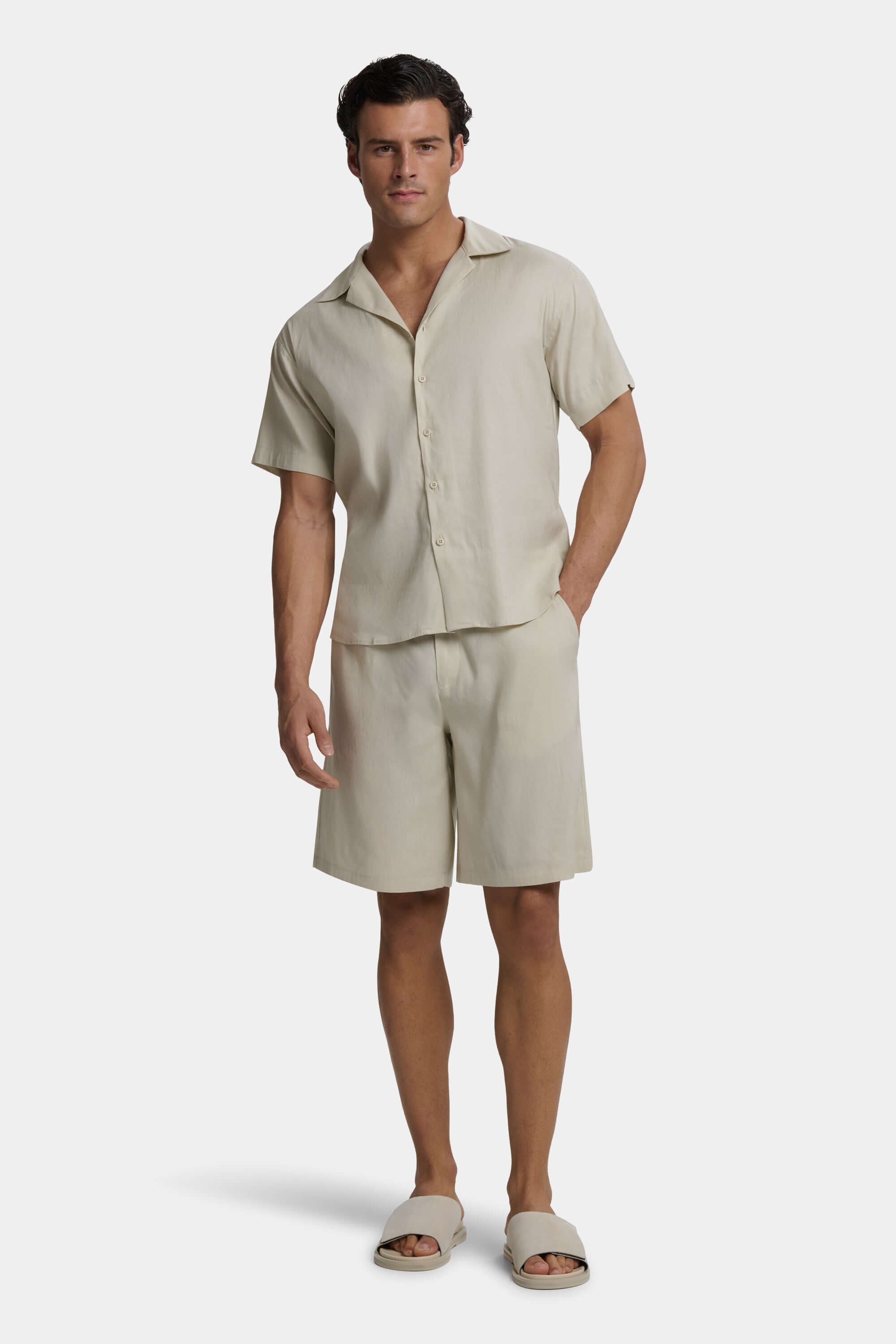 THE LINEN SHORT SLEEVE SHIRT