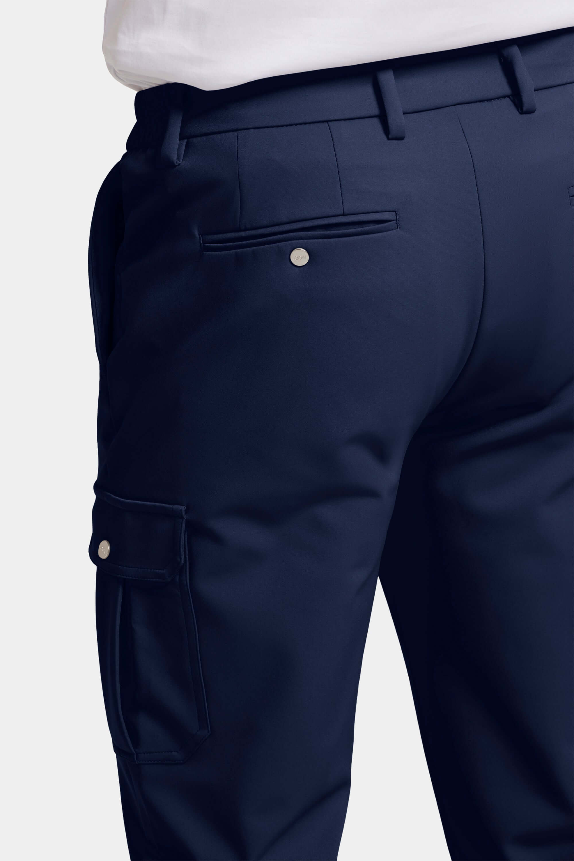 THE TECH SLIM CARGO