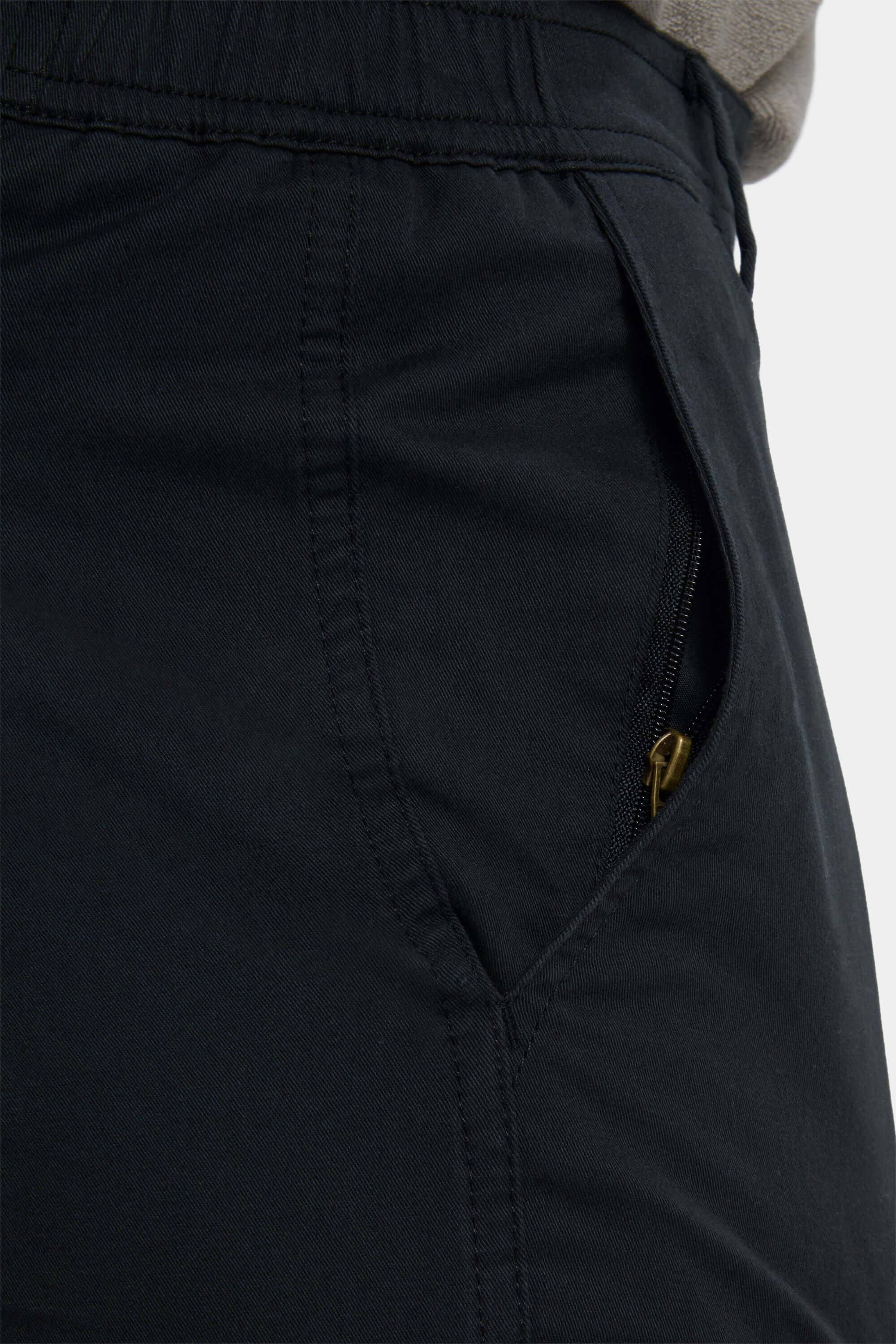 THE ALDO SLIM SHORTS