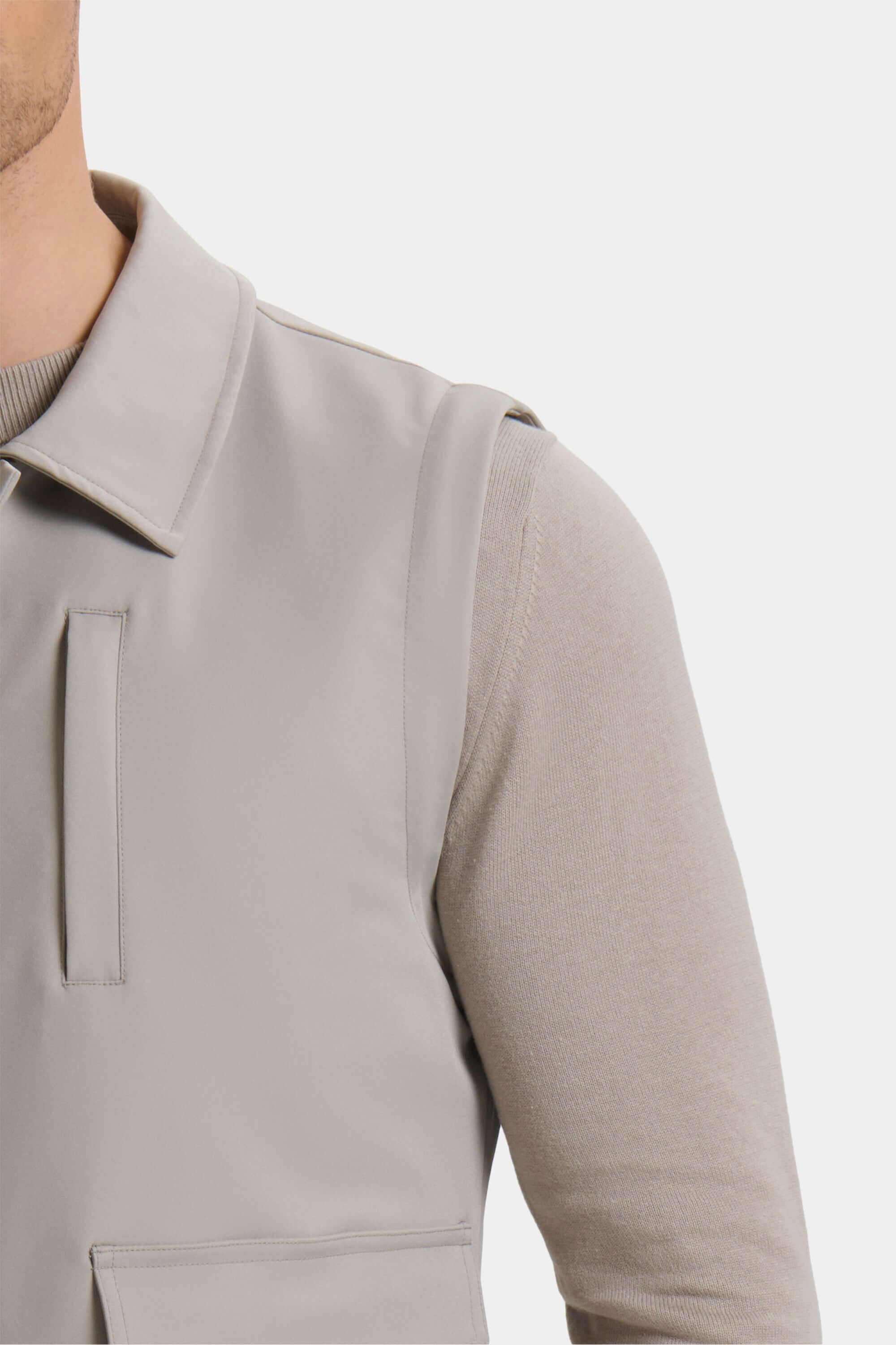 THE 2-IN-1 JACKET