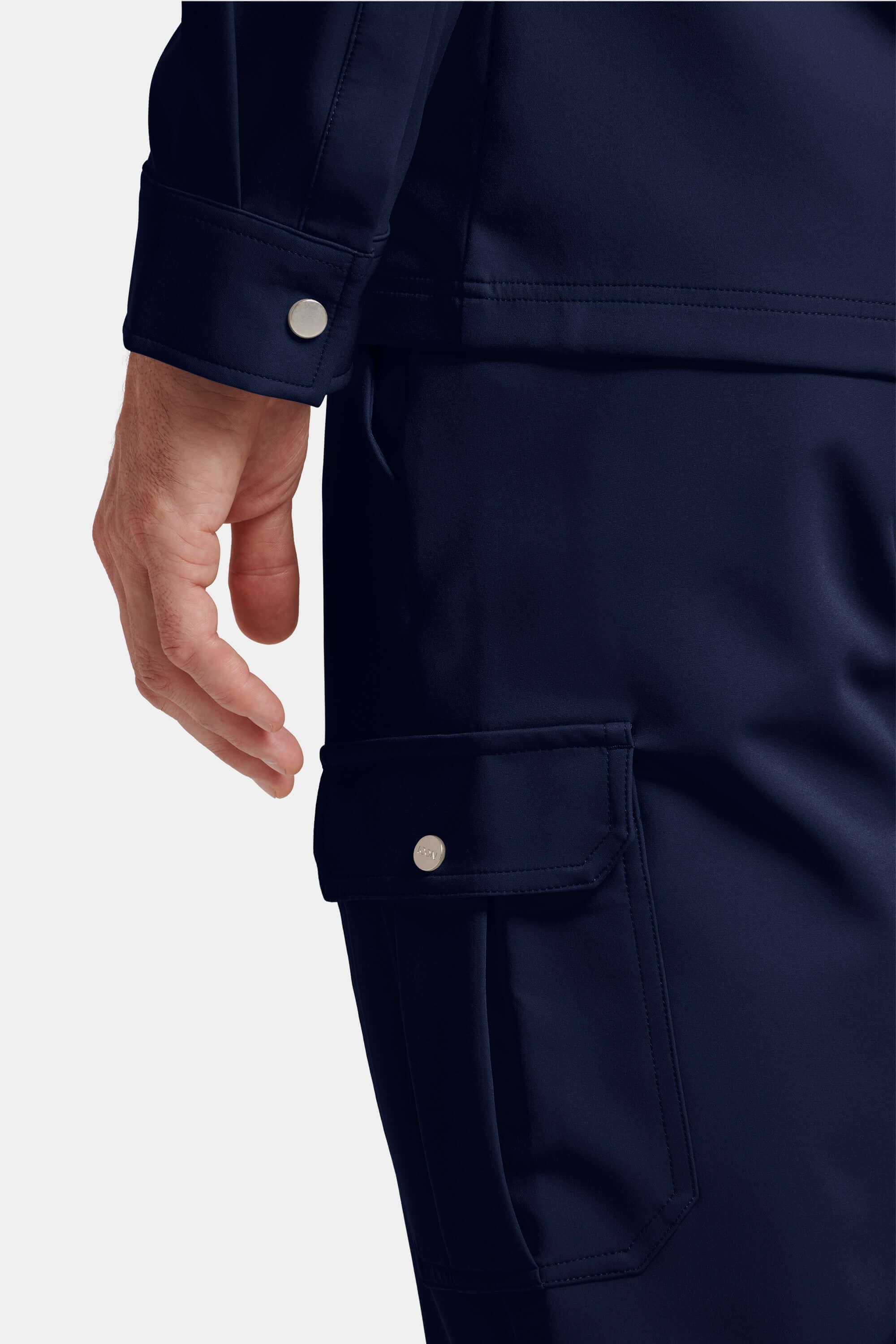 THE TECH SLIM CARGO