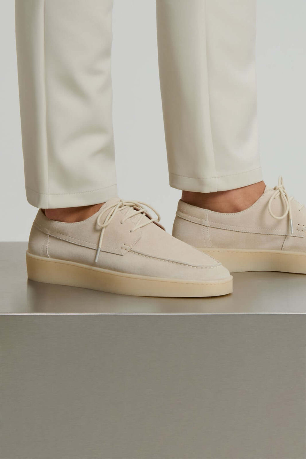 THE CLASSIC LACE UP LOAFER