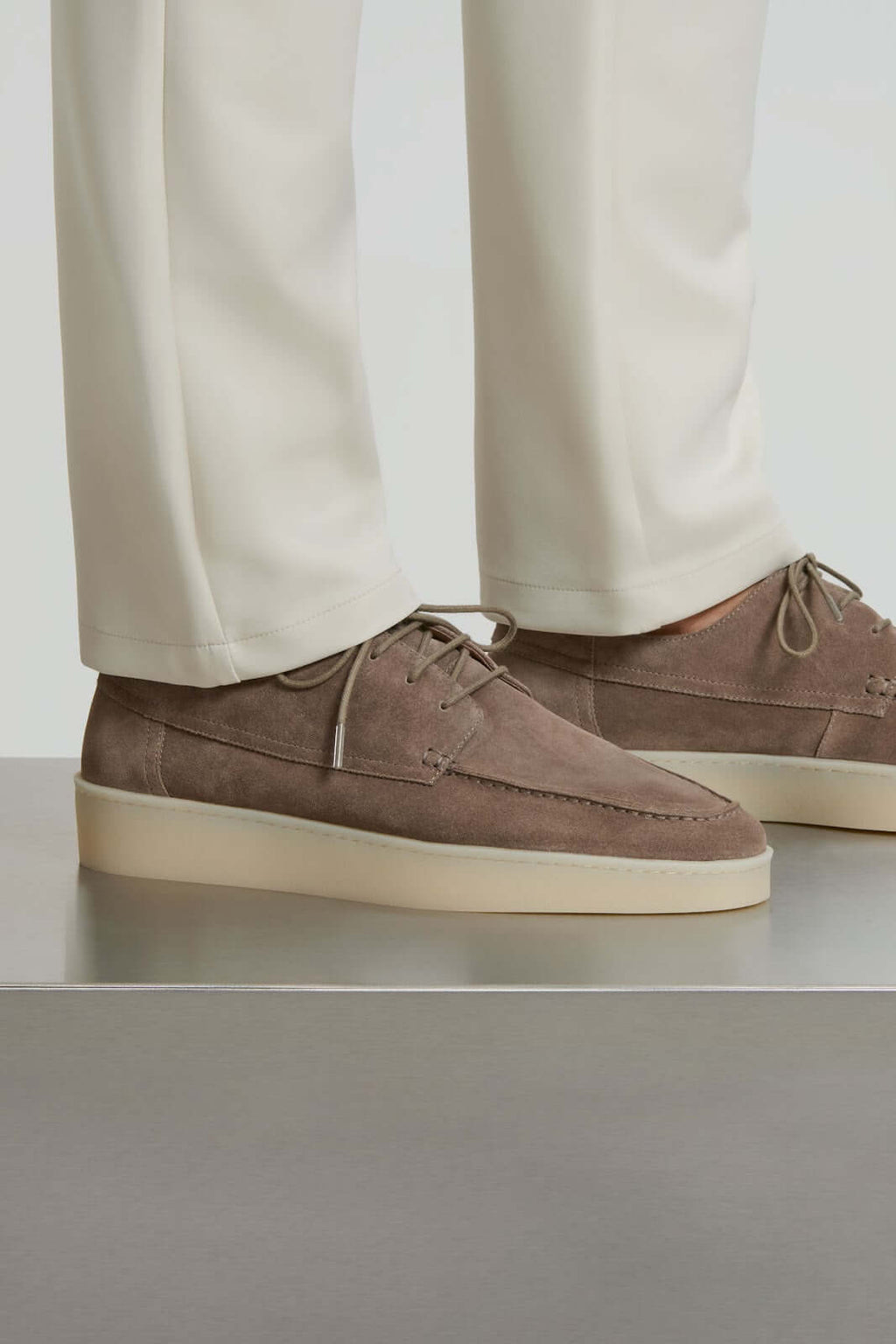 THE CLASSIC LACE UP LOAFER