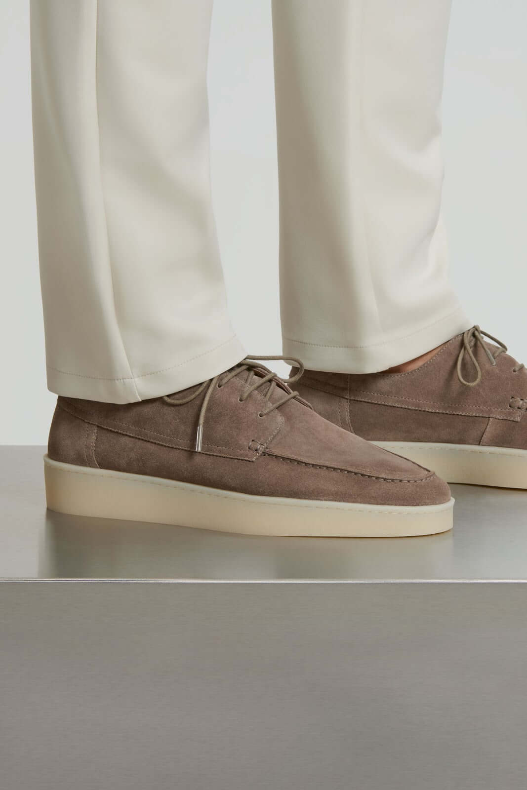 THE CLASSIC LACE UP LOAFER