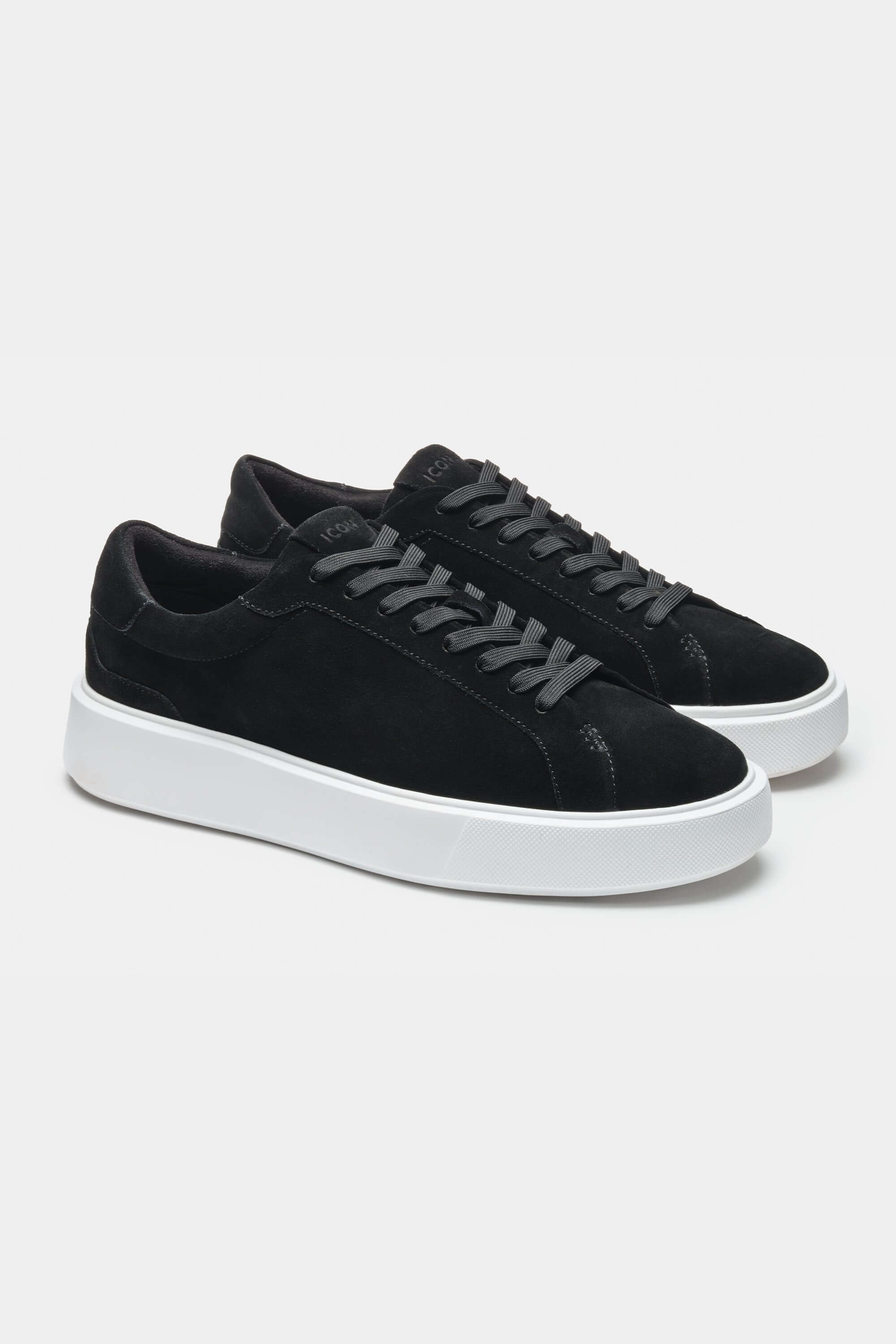 THE CLASSIC SUEDE TRAINER