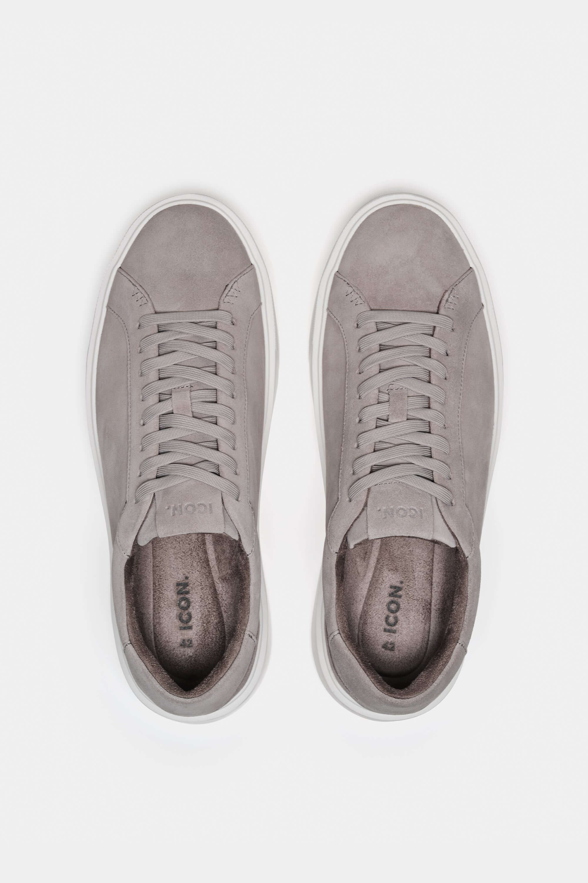 THE CLASSIC SUEDE TRAINER