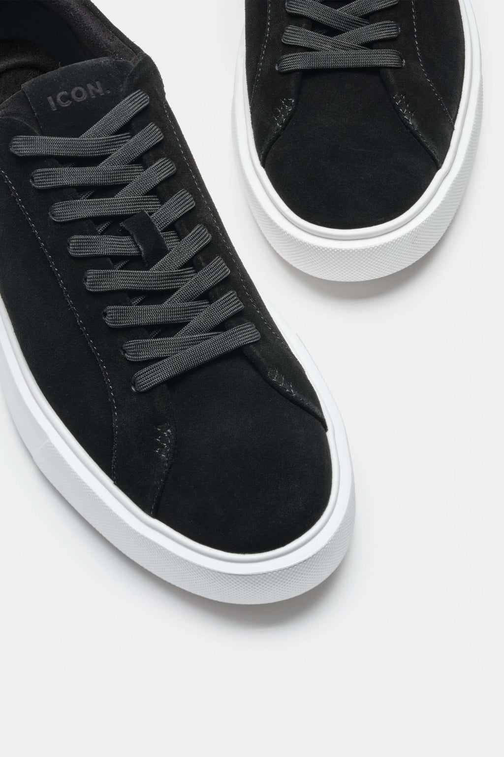THE CLASSIC SUEDE TRAINER