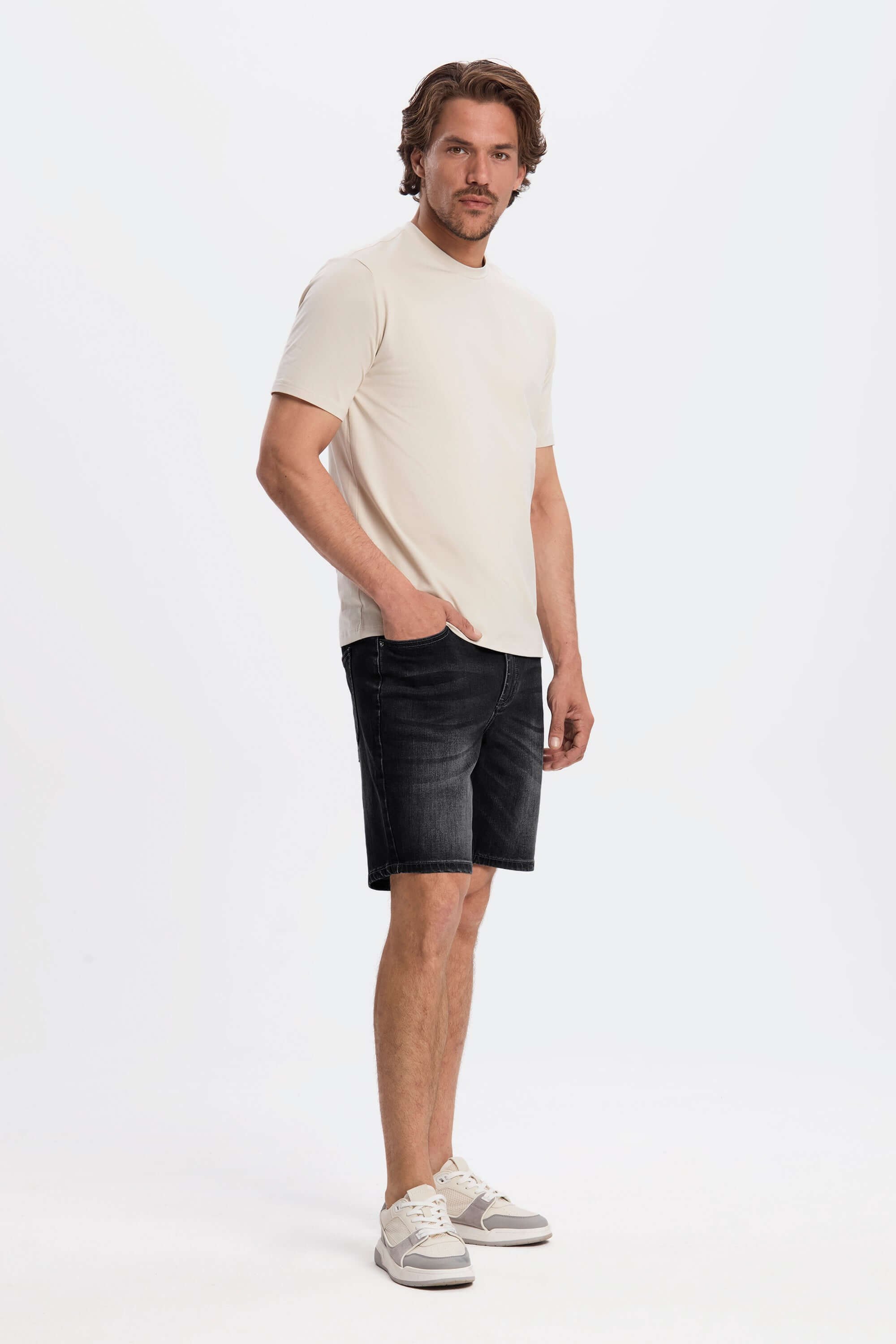THE JAXON SHORTS